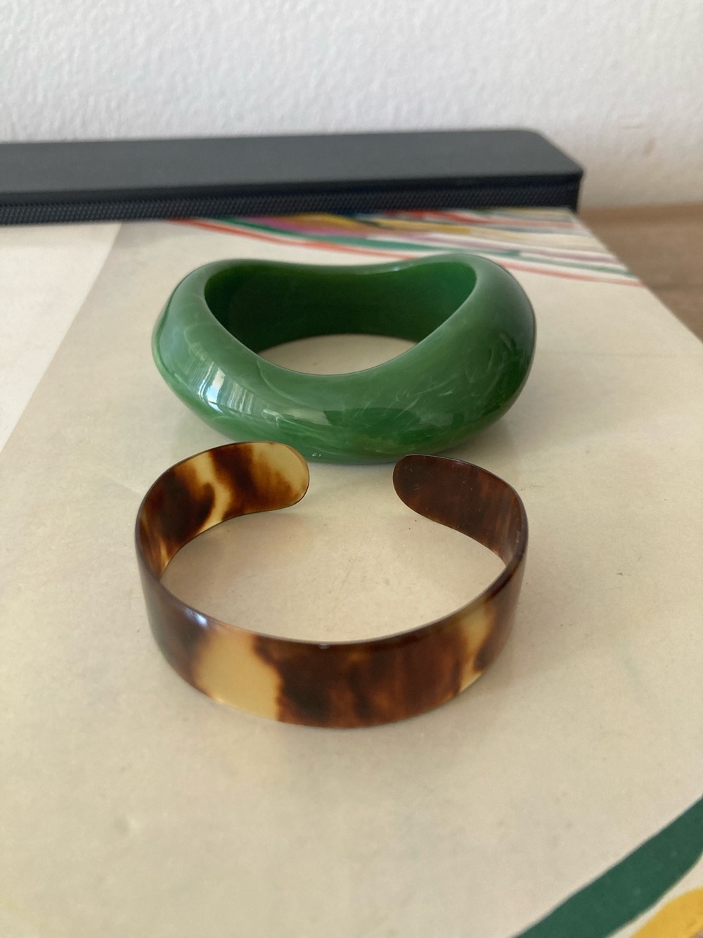 Green Resin Bangle with Tortoiseshell Cuff Set - Picture 3 of 4